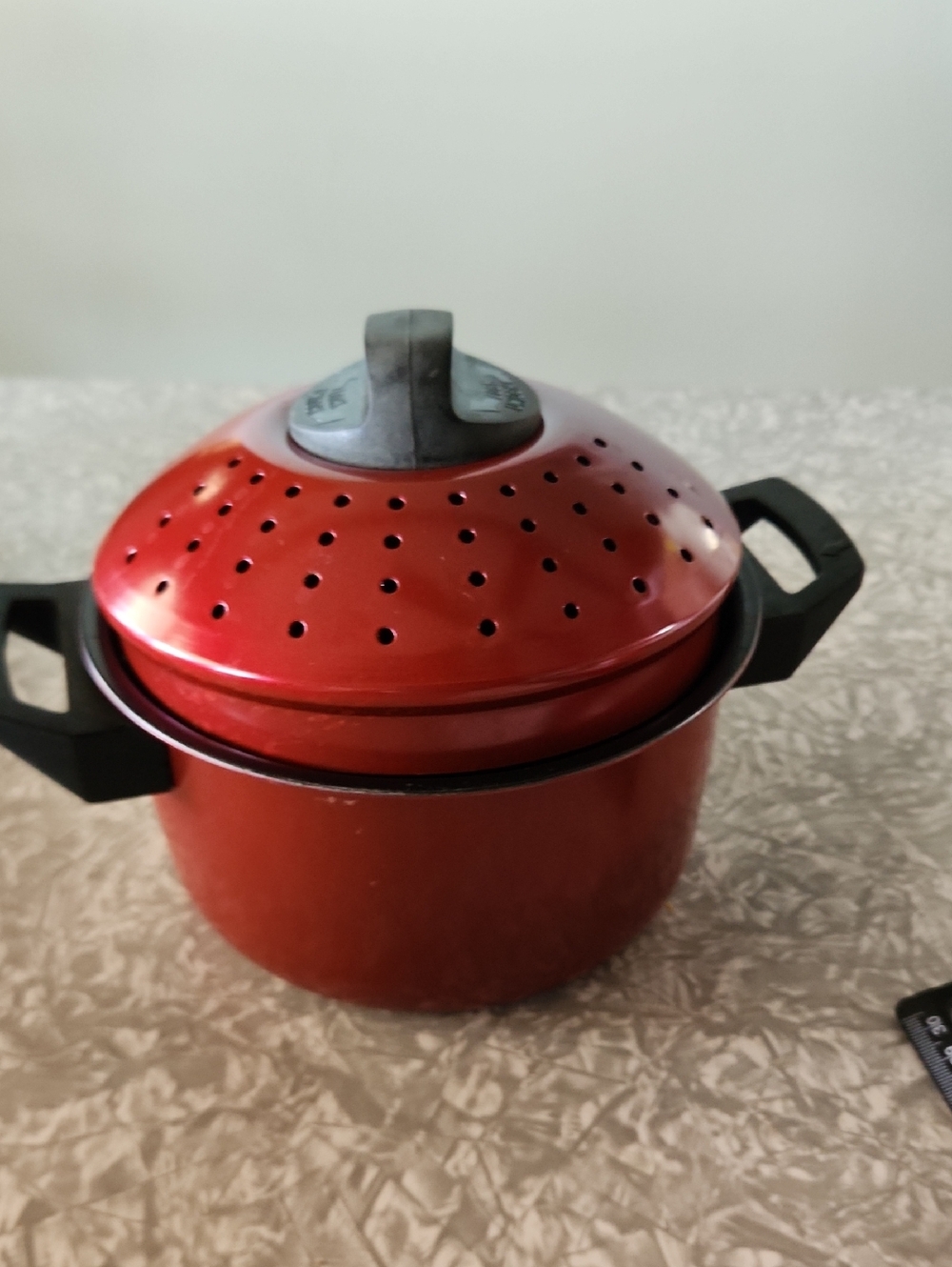 Red Stovetop Steamer Pot with Black Handles - Versatile Kitchen Cooker